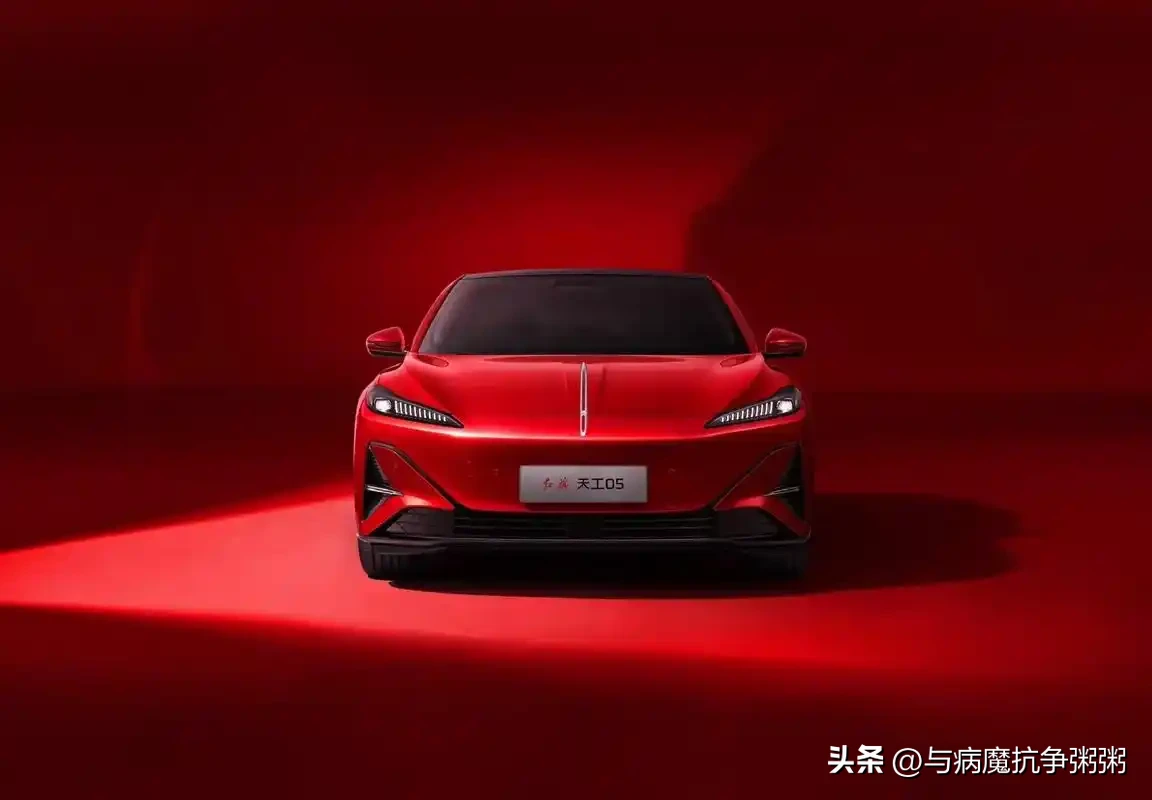 魅力狗开团软件：红旗天工05，高性能电动SUV的安全与续航优势解析