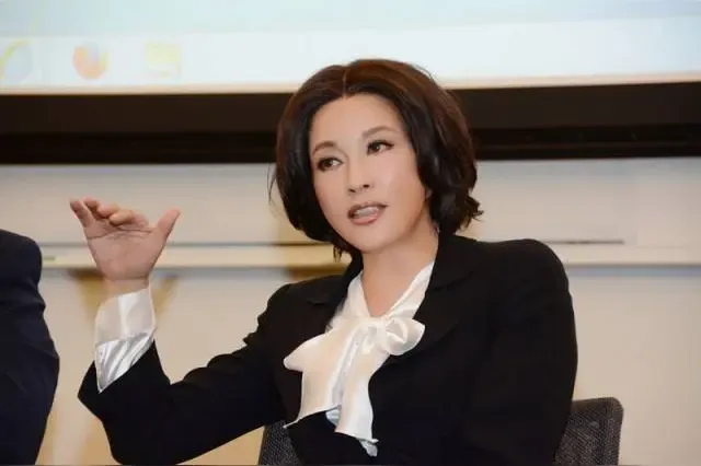 多单助手下载：刘晓庆被实名举报虚开发票逃税，上海税务局已展开调查