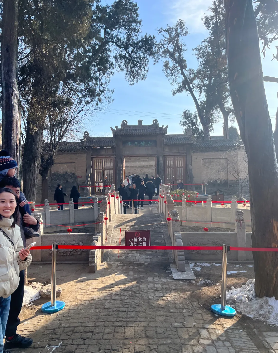 语音助手：汾城古镇春节游记，历史与新年气息交织的美丽瞬间