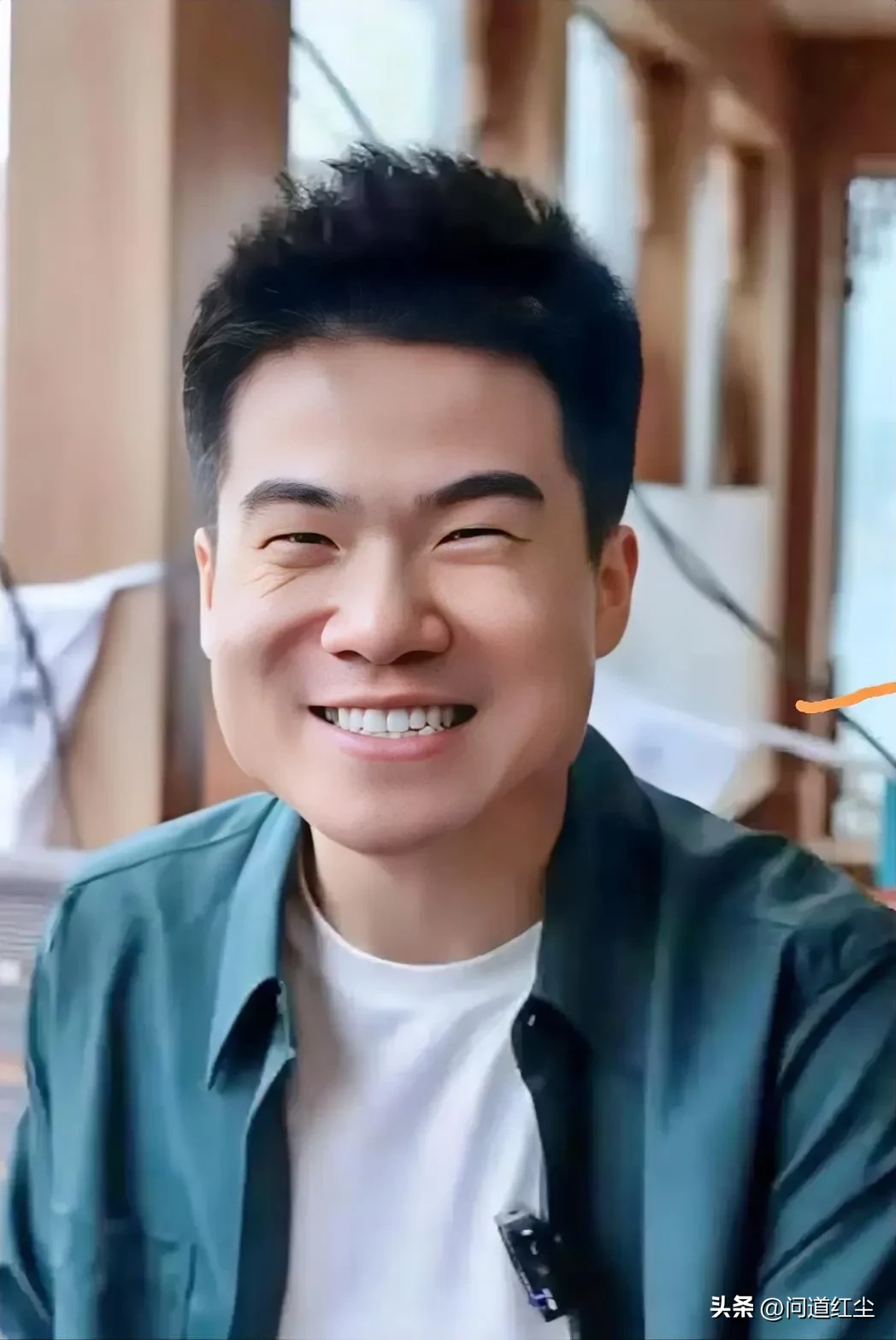新小x助手拼多多：董宇辉直播搭档王冰冰与龙洋，网友热议其感情状况