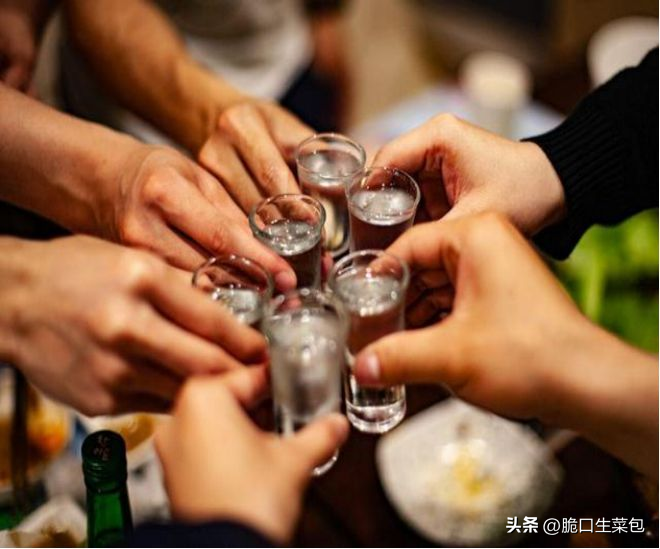 拼多多出评：勇敢拒绝职场潜规则，00后女孩王园园的维权之路