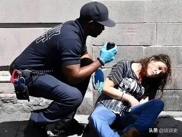 猎拼助手教程：美国为何对芬太尼恐惧？强效止痛药背后的致命真相解析