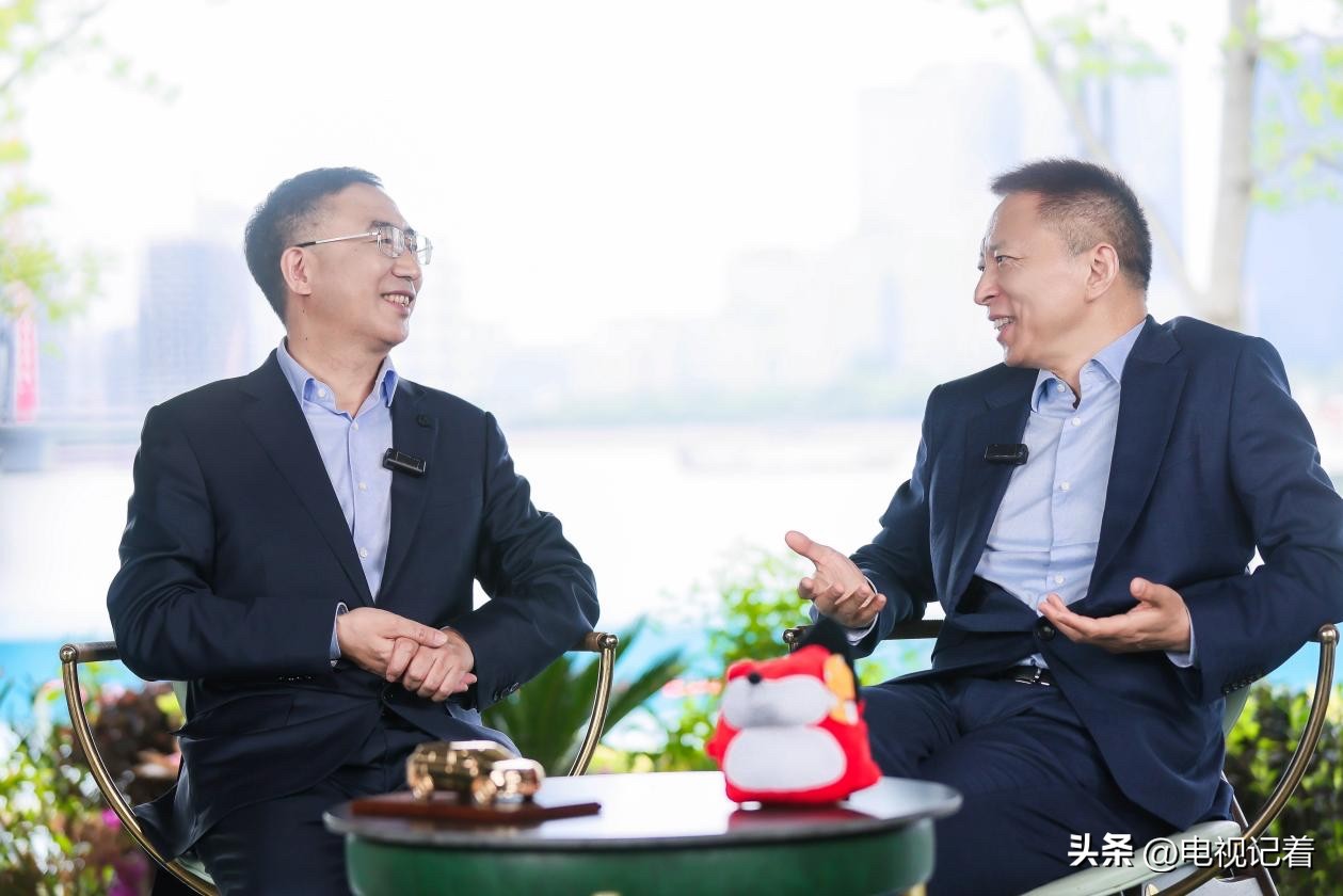 小J助手：大佬们创业初心分享，从微末出发的成功之路