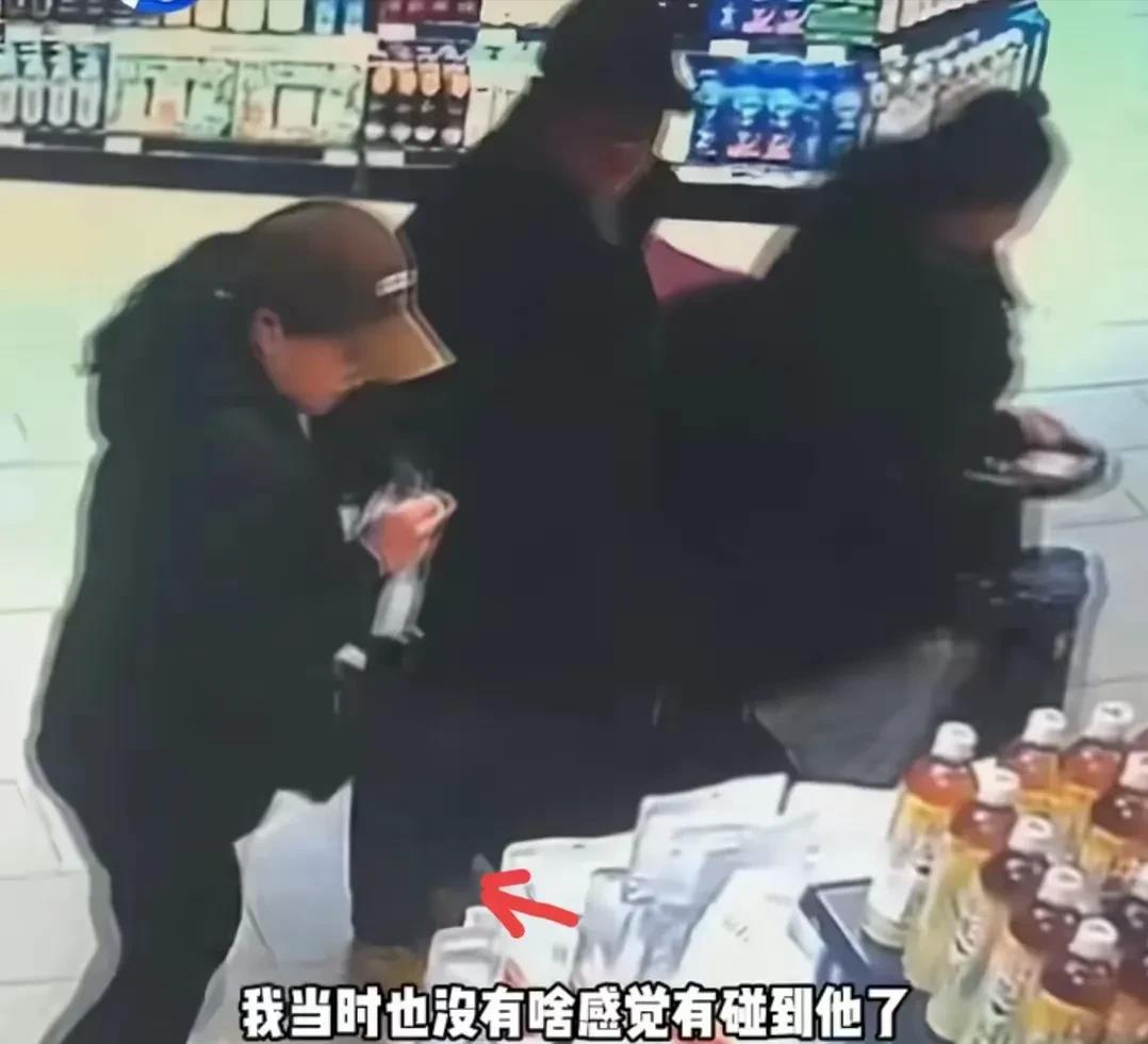 多多出评软件：郑州永辉超市保洁阿姨与顾客鞋子赔偿事件引发热议，管理漏洞亟待改进