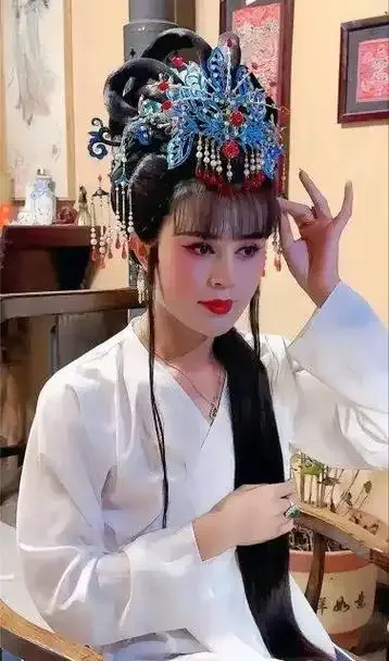 茄子助手：罗大美遇害案庭审惊天反转，凶手否认杀人引发广泛关注