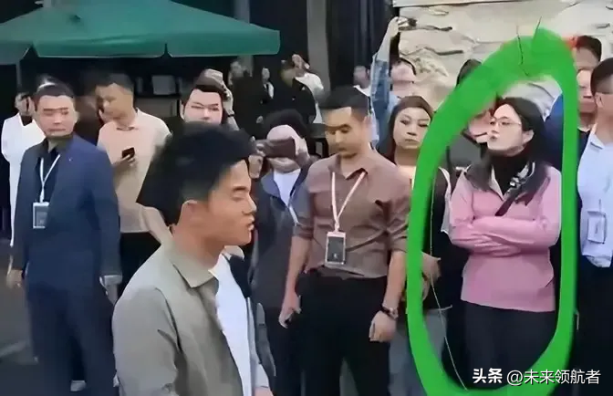 小G助手卡密：董宇辉离职引发的心理波动与职场情绪解析