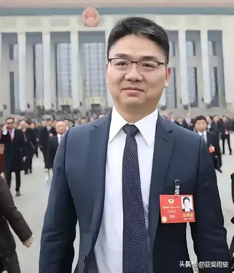 黎明助手：刘强东的“跑步鸡”项目，食品安全与社会责任的新模式探索