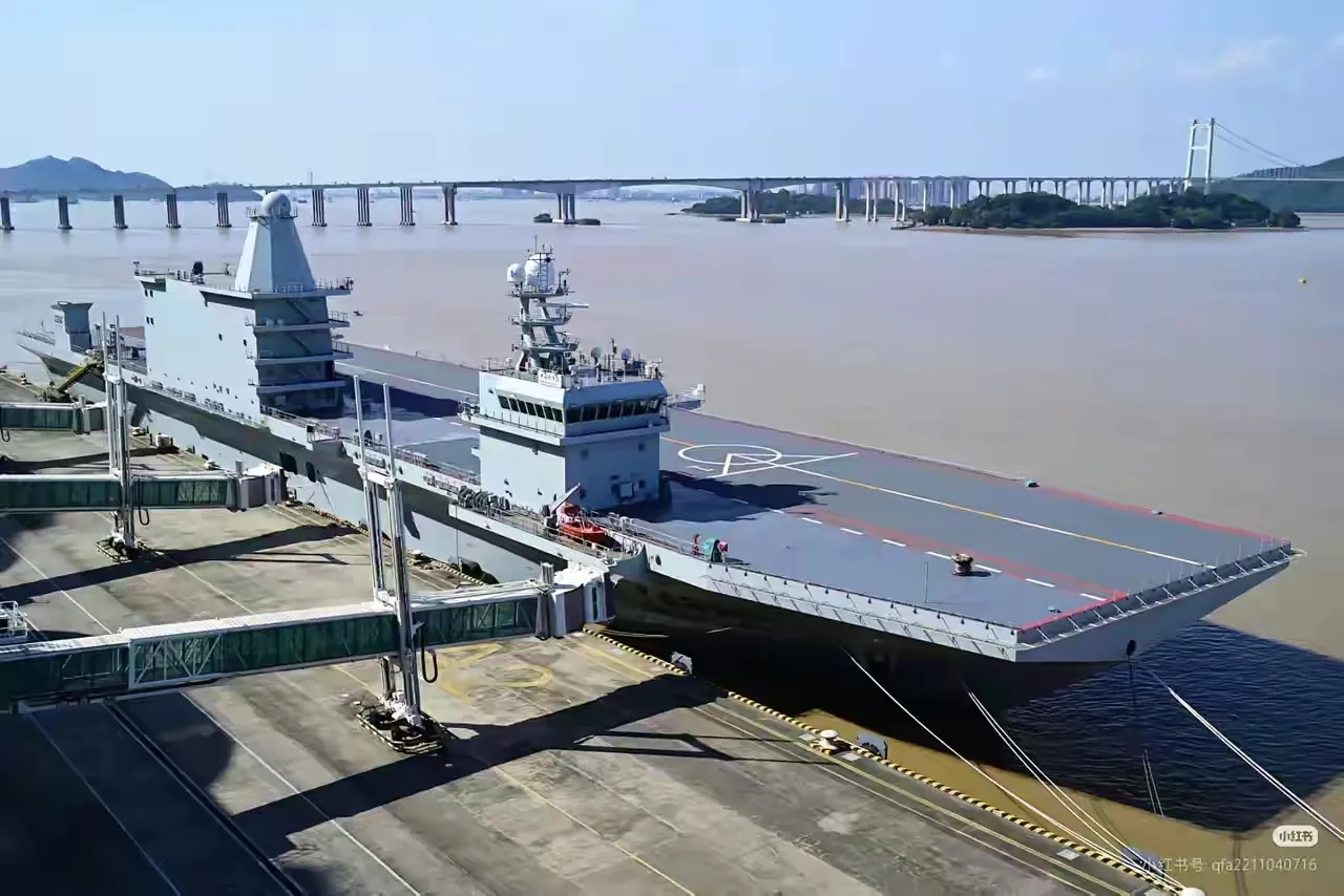 小评助手：岛屿间物流船，降低运输成本与海洋战略的双重探索