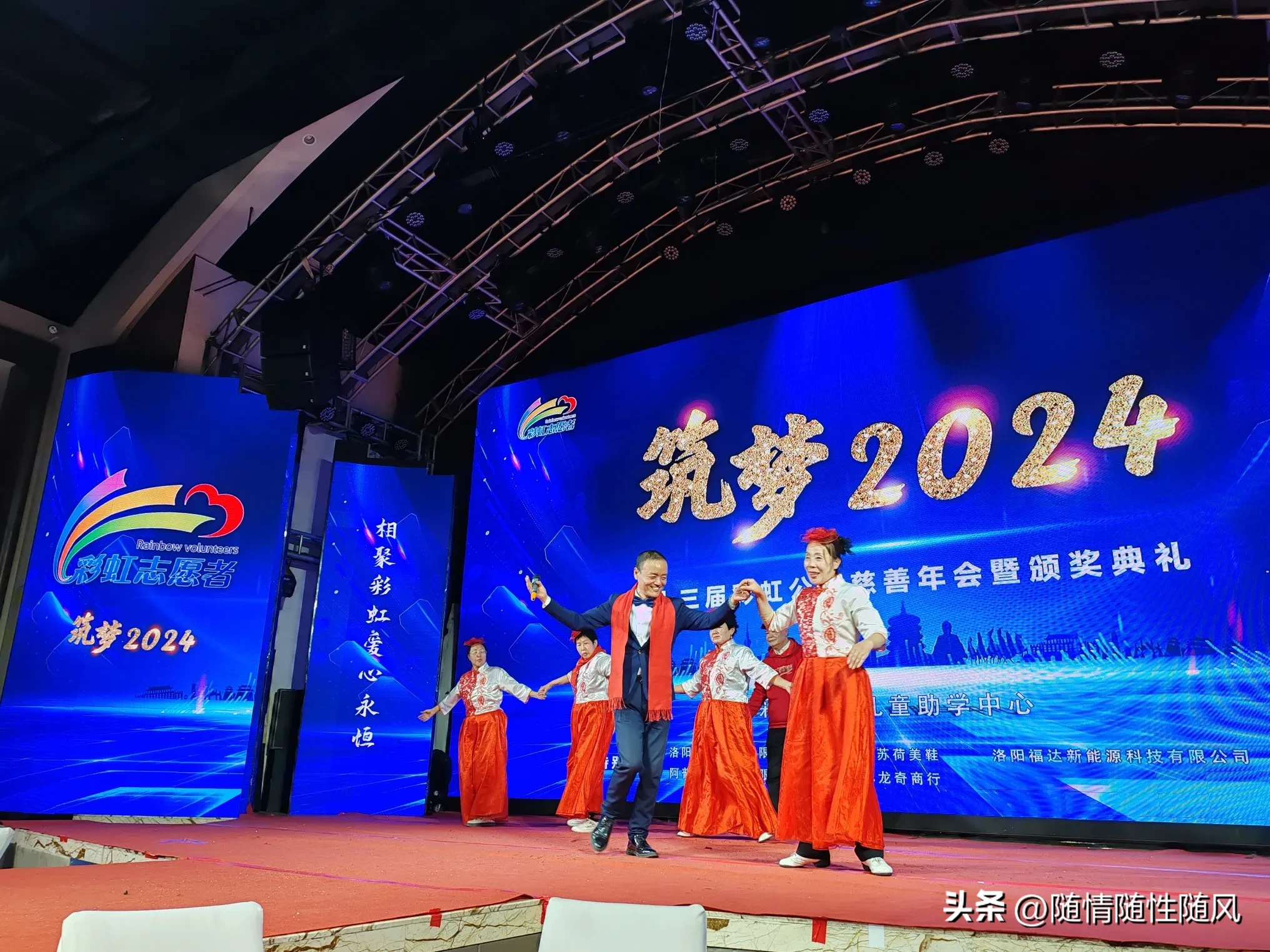 多多权重：孤独与心灵碰撞，在善意中成长与改变
