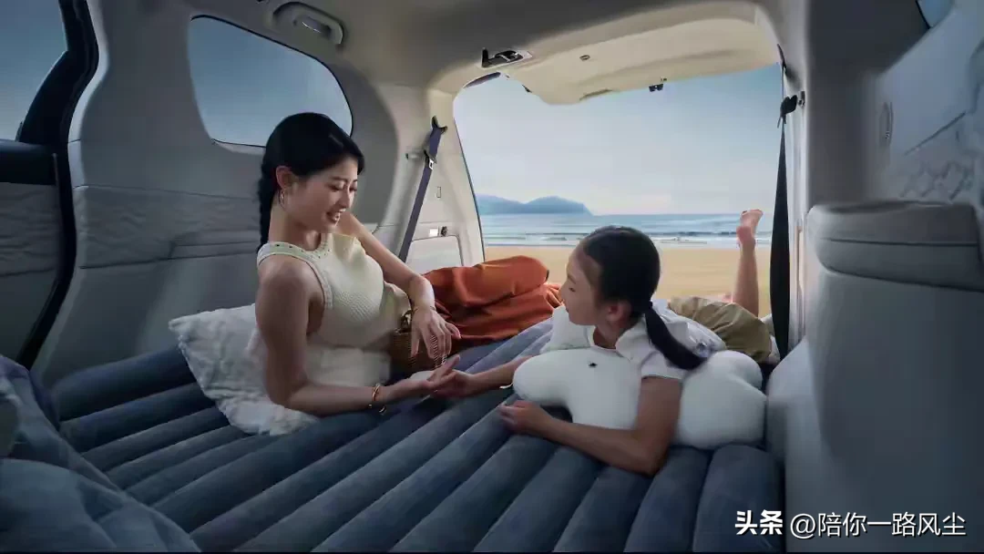 小象助手:东风星海V9,15万预算开豪华MPV,张大爷的自驾游梦想实现! 小象助手:东风星海V9,15万预算开豪华MPV,张大爷的自驾游梦想实现!