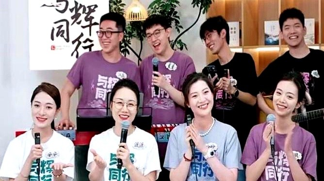 多多留评下载软件下载：董宇辉，真诚营销与团队管理的成功秘诀揭秘