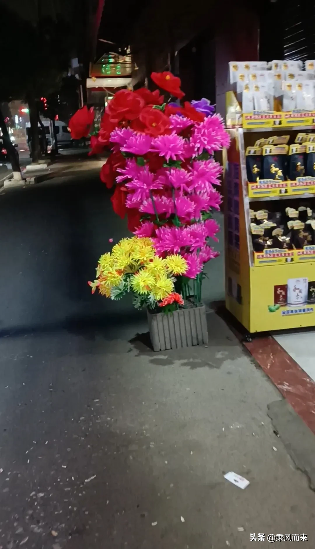 小P助手：中国殡葬第一村，清明节商机与祭祀文化的完美结合