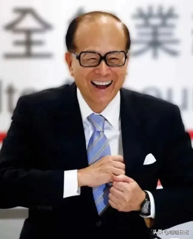 51助手：李嘉诚与俞敏洪外貌相似，探讨两位领袖的共同点与人生轨迹