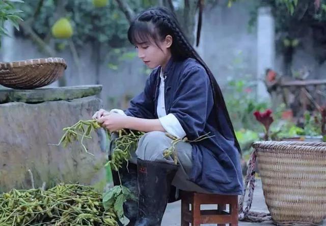 超单助手靠谱吗：李子柒三年沉寂后决定传承文化，用影响力照亮他人生活