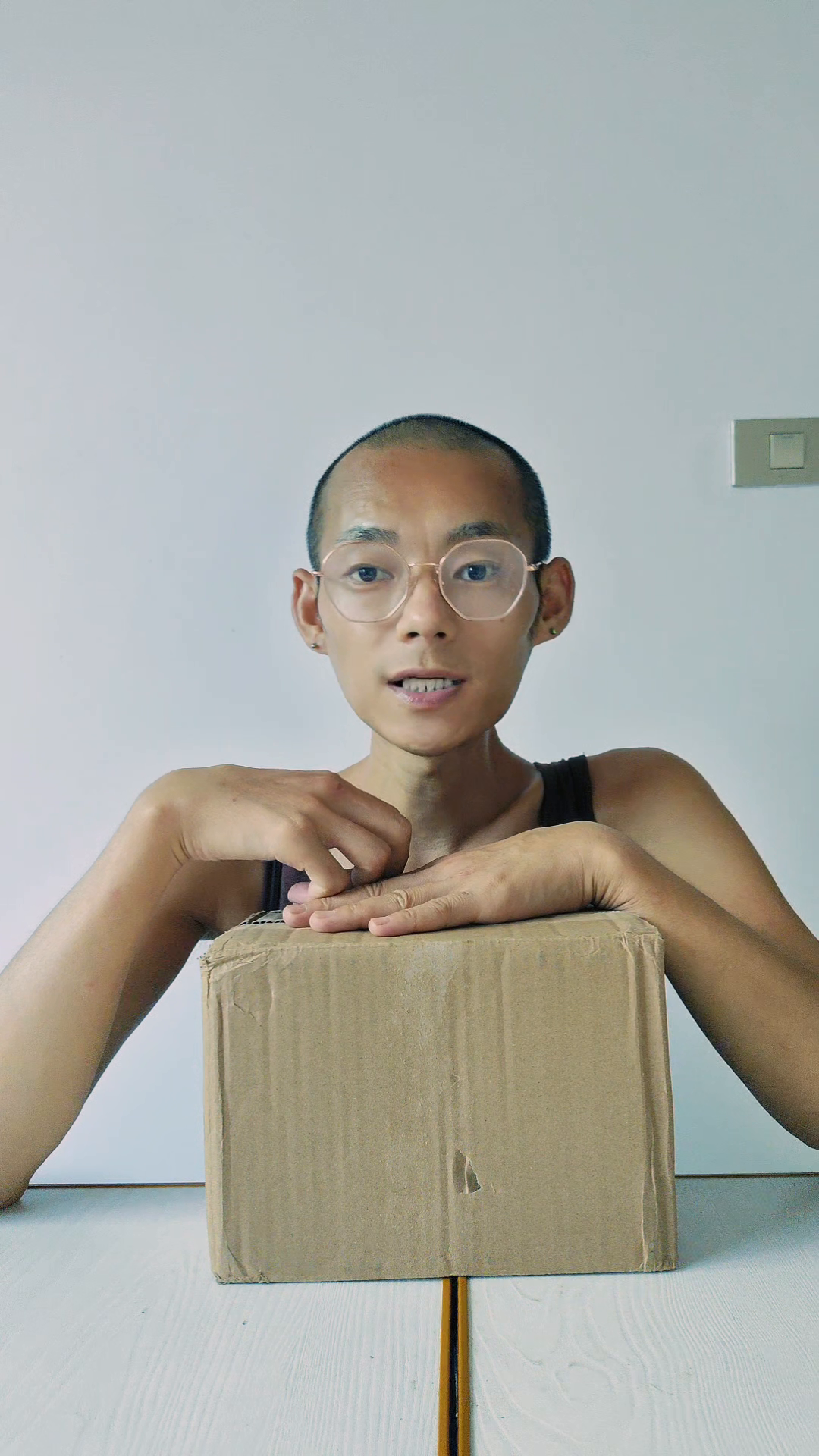 小Q助手：手工茶与贵州特产，分享我寄给河南小姐姐的美味体验