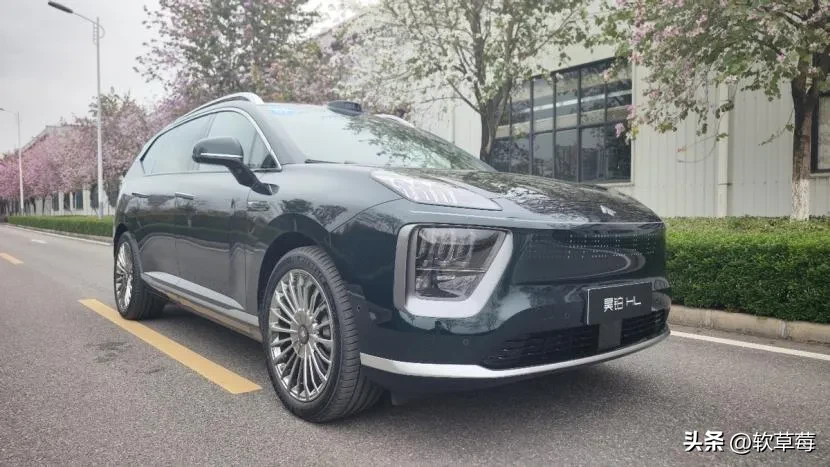 星评助手：广汽昊铂HL豪华SUV，科技与舒适的家庭出行新选择