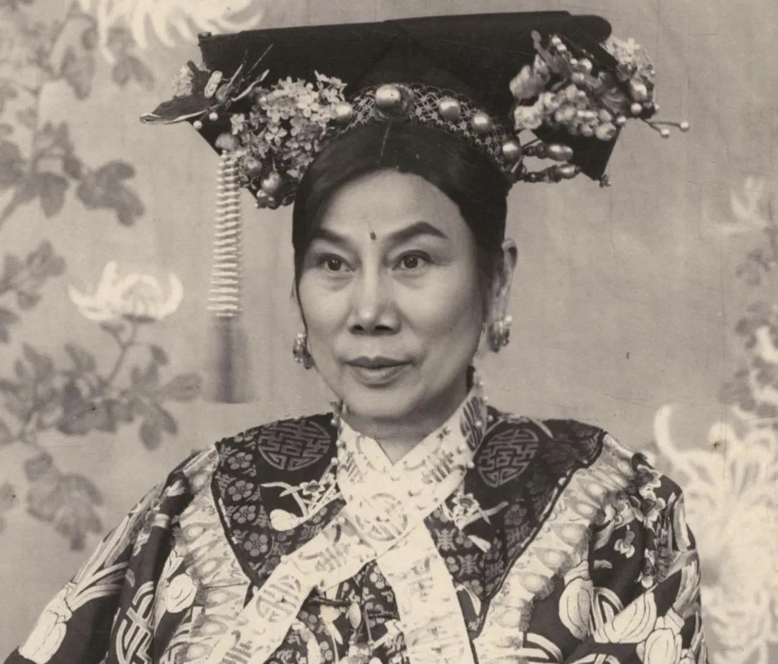 易评助手教程：董明珠的反面教材，格力如何因时代脱节走向衰落