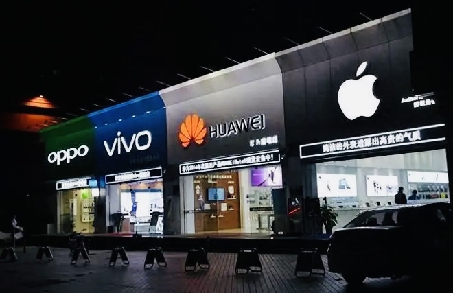CC助手怎么用：苹果撤出中国的深远影响，产业变革、经济转型与技术创新分析