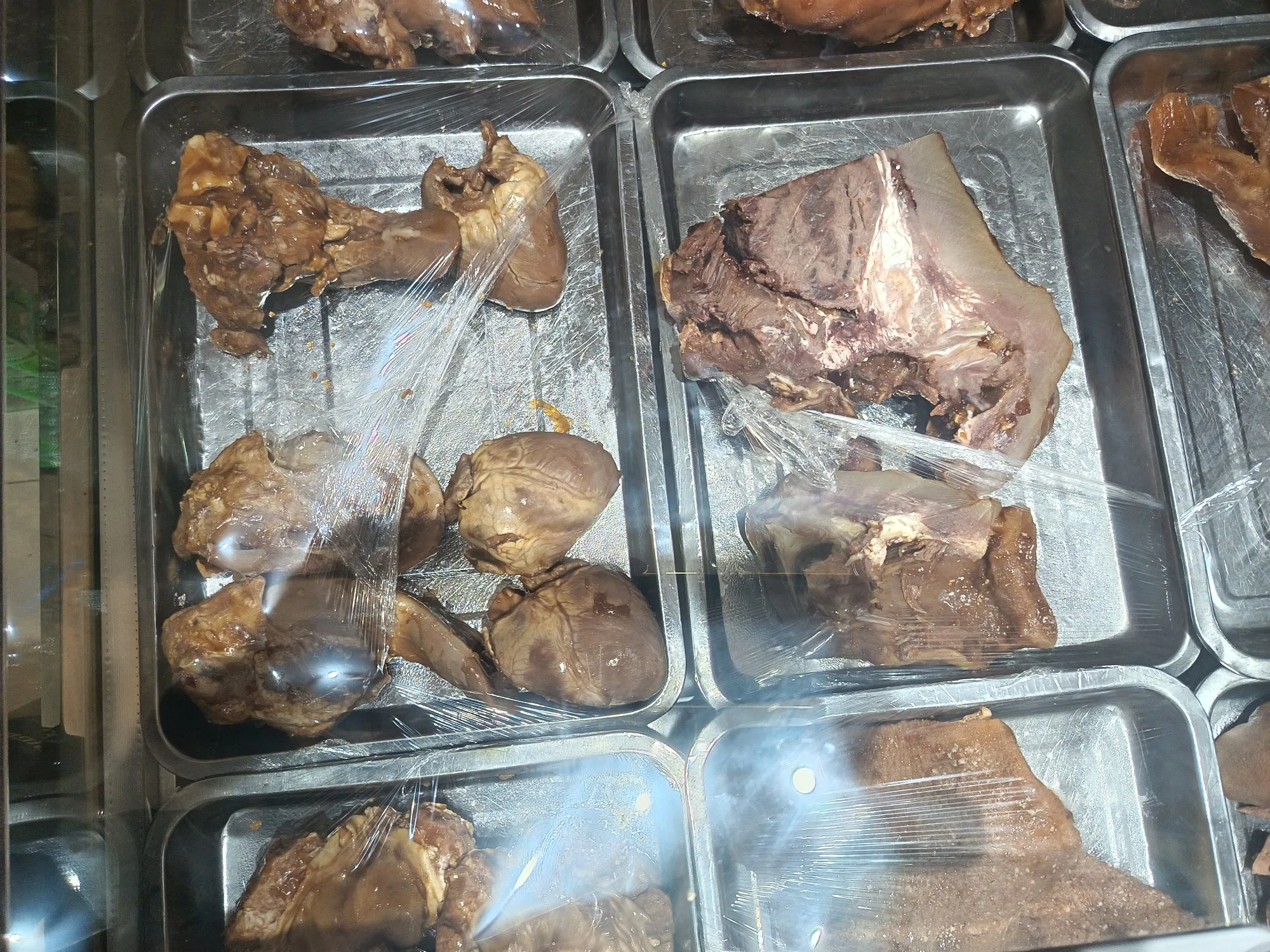 小Z助手下载安装：舌尖上的美味盛宴，牛家酱肉店铺的绝佳肉食体验