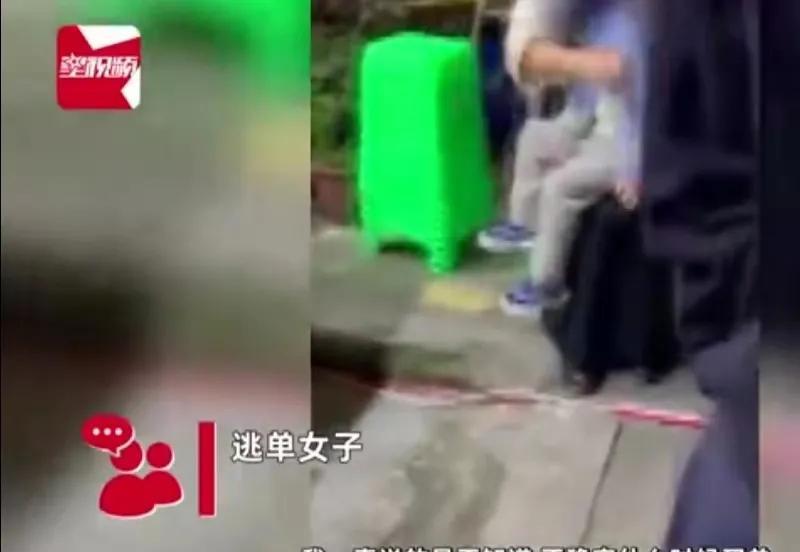 小评评助手下载安装：重庆火锅女顾客欲赊账引发争议，诚信教育再受关注