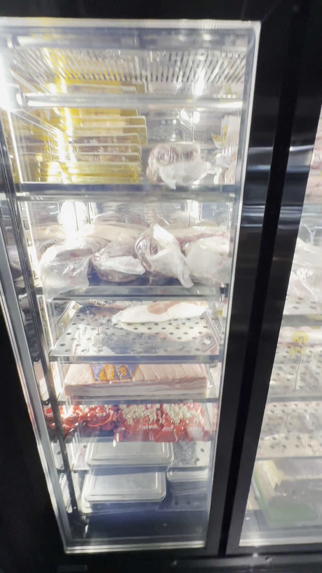 小G助手开团软件：冰箱肉品陈列提升计划，寻求超市专业人士帮忙摆设与布局