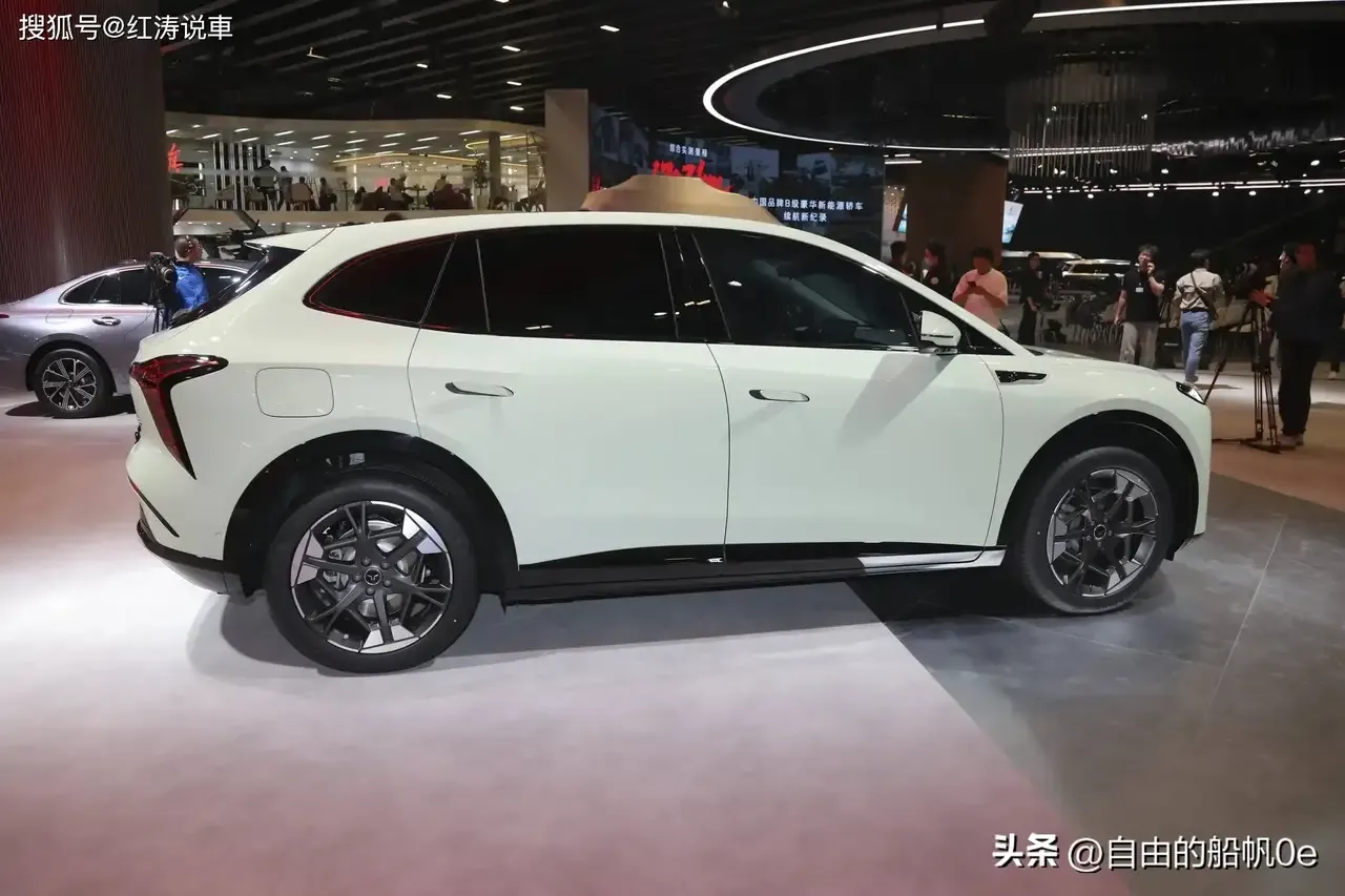 大牛助手：红旗天工06正式上市，搭载先进智能驾驶技术与OTA全域迭代系统