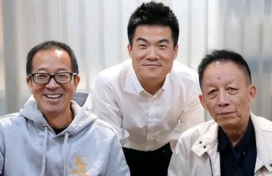 小评评助手补单软件：易中天解读霍去病之死，历史背后的复杂人性与现实启示