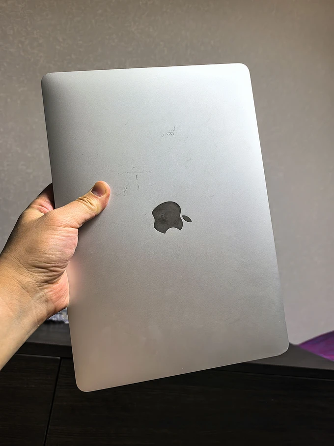店销多多：五年仍保值2000元，M1 MacBook Air性价比分析与二手市场价值探讨
