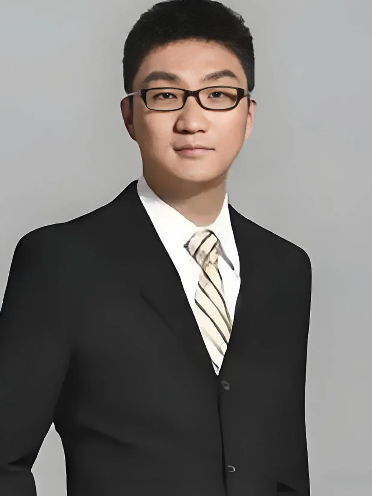 小评评助手补单软件：2025年胡润全球富豪榜，中国首富张一鸣及五位财富巨头崛起分析