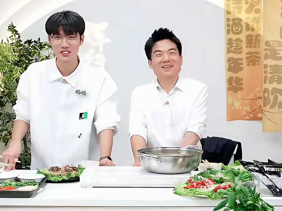 多多出评：董宇辉的直播奇迹，如何在数码专场中实现3亿GMV？
