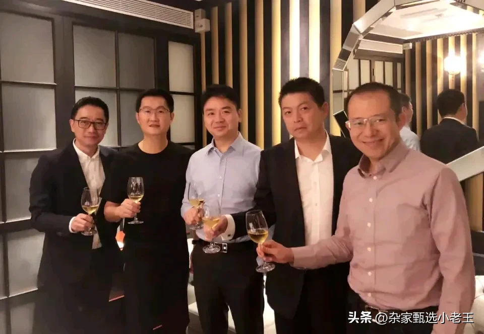 权重大师最新版本：巴菲特午餐拍卖，那些投资者花巨款与传奇共进的背后故事