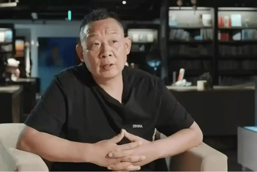 超单助手下载安装：胖东来董事长于东来的真实现状与服务神话的背后探讨