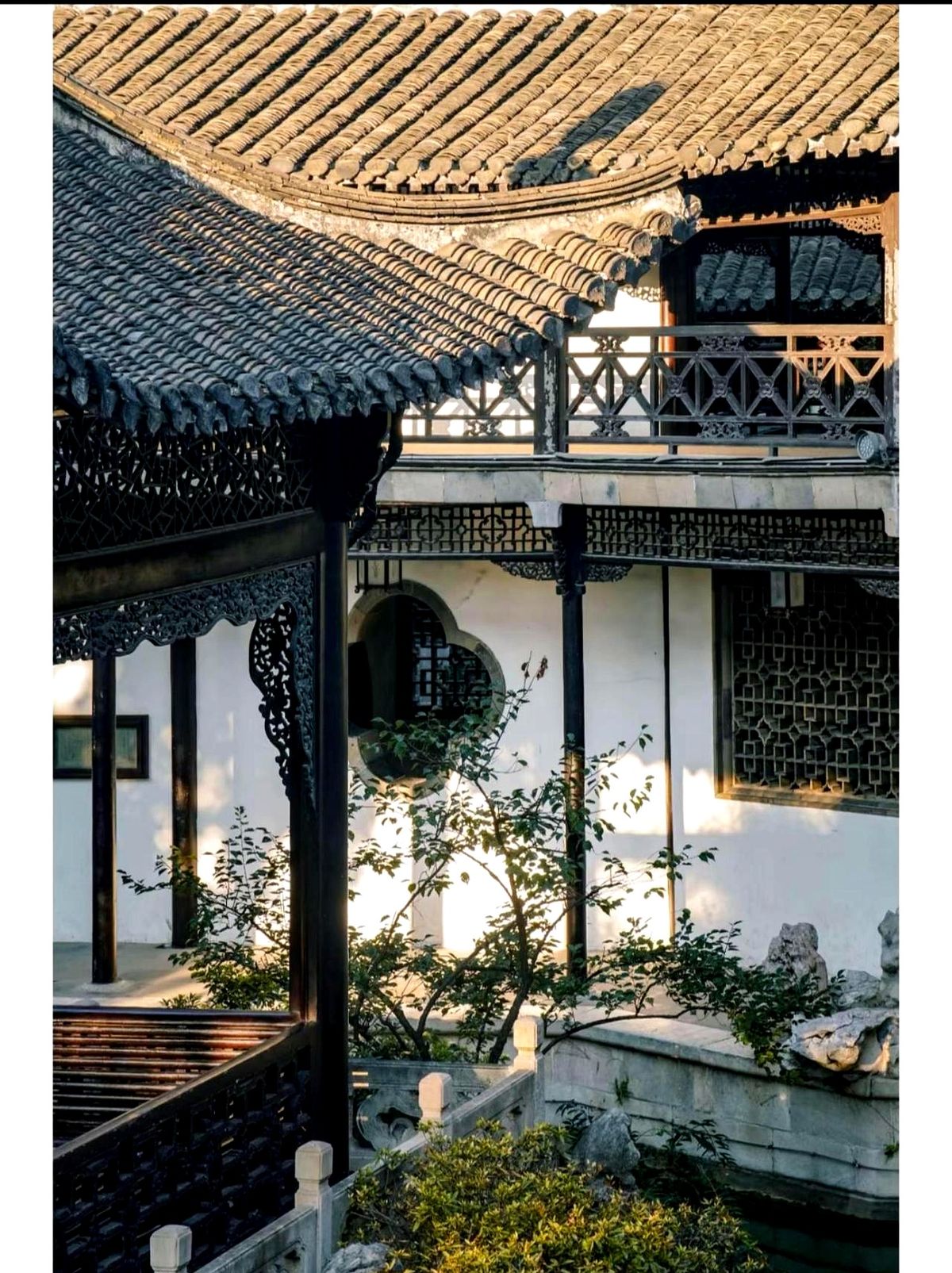 小G助手下载：揭秘颜值秘密，屋檐角度与古建材料的奇妙关系