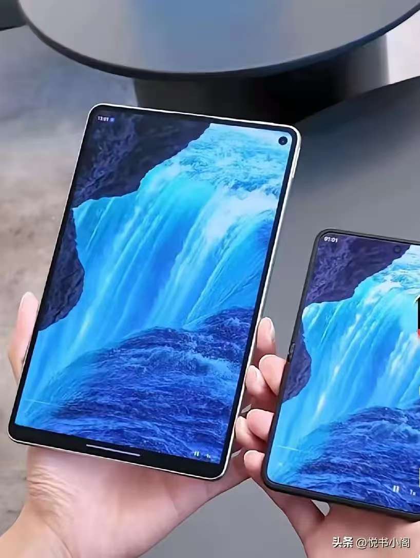 小R助手小号：可通话小平板引领设备融合潮流，科技改变生活方式