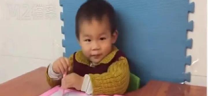 小G助手官网入口：跨国收养伦理争议，网红夫妻收养中国男孩赫胥黎的悲剧故事