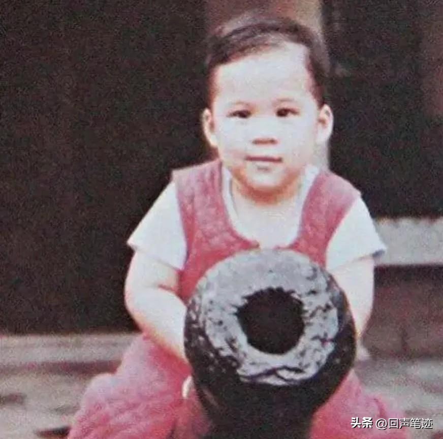 小评评助手：朱玲玲，从港姐双料冠军到豪门媳妇，她的优雅与勇敢人生之路
