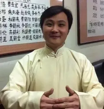 小Q助手网站：于谦与郑好，德云社带货规则解析及演出影响探讨