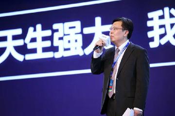 易出评官网入口：李鹏程因“长得违章”道歉，科技圈言论自由与责任引热议