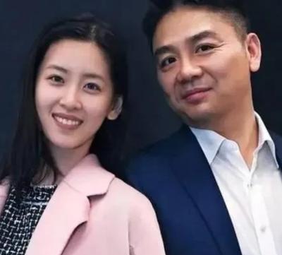 多多开团助手：李彦宏与马东敏，平凡爱情背后的创业传奇故事