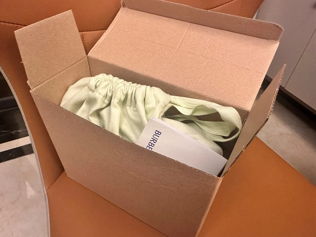易评助手官网：奢侈品消费心态转变，追求性价比与折扣的新时代