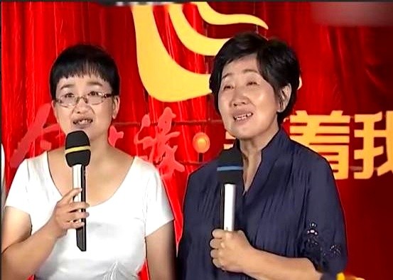易出评小号：38年寻亲之路，女企业家重逢失散女儿的感人故事