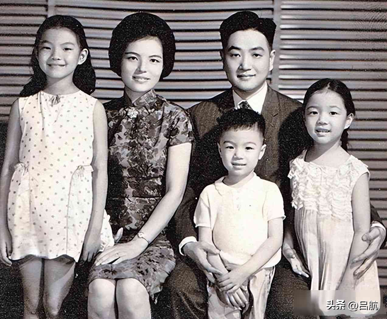 畅销助手：琼瑶阿姨的悲剧人生，从爱情到自杀的教训与反思