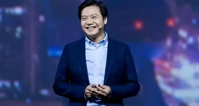 无名助手：刘永好与雷军的对话，跨界传奇大佬的成功秘笈解析