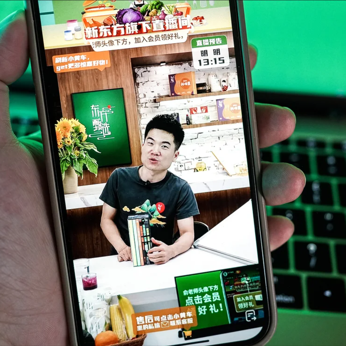 小评评助手软件：职场全才与专才的抉择，如何选择自己的职业发展道路？