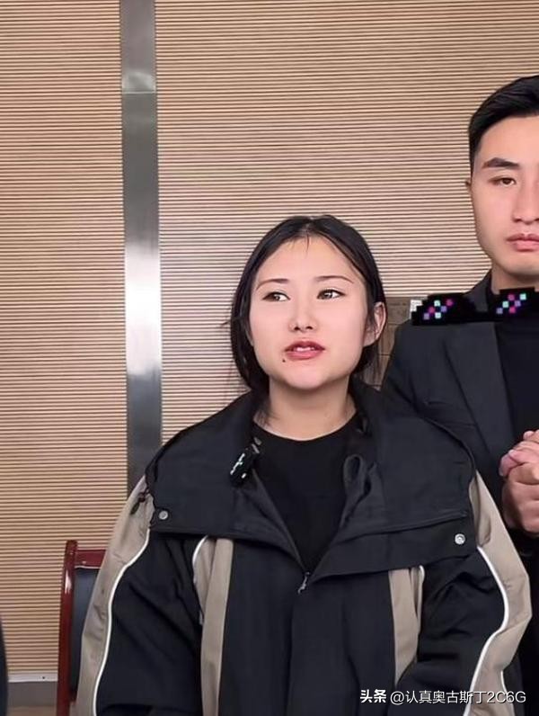 小评评助手出评软件：唐三妹的坚强复出，从公主到女强人的感人故事