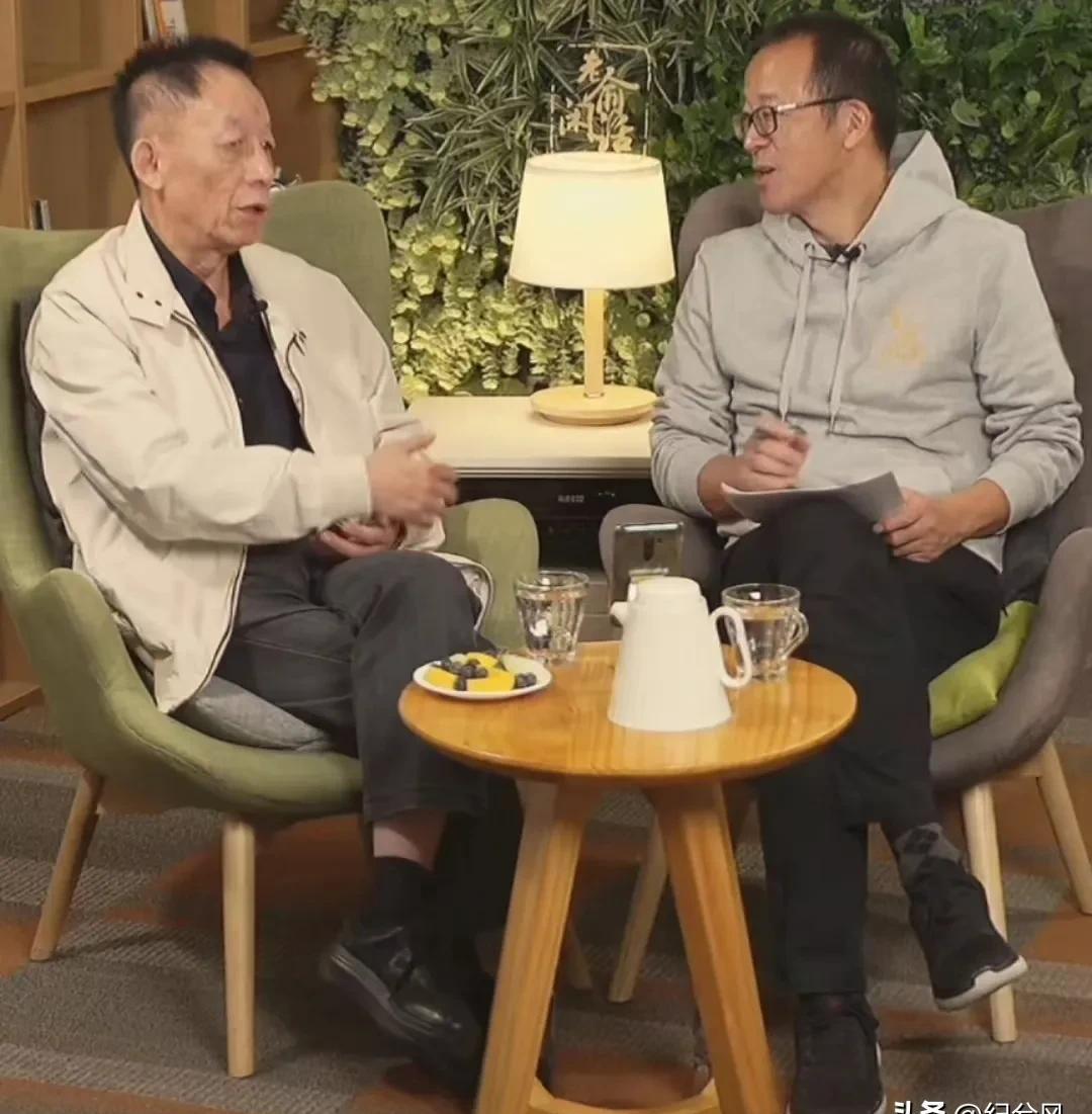 黎明助手：董宇辉职场机智与俞敏洪的羡慕，从教英语到带货直播的成功转型
