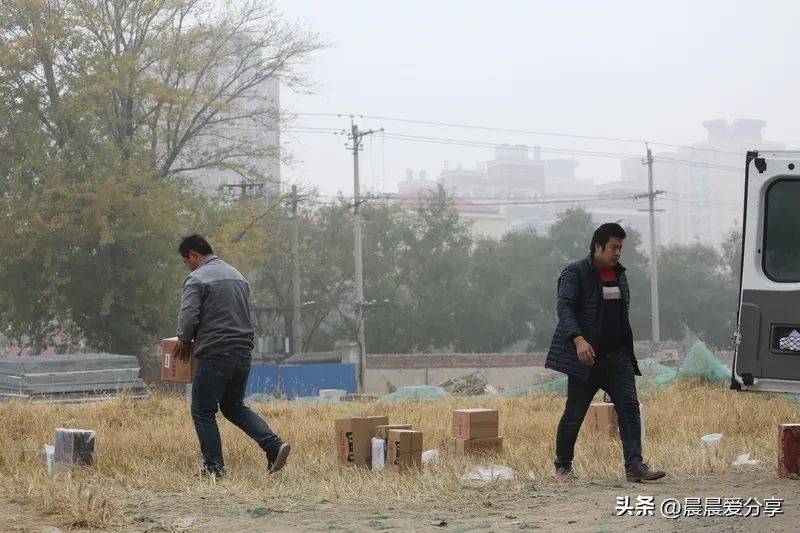 51助手：辞掉高薪工作接快递站，苦与乐交织的真实经历