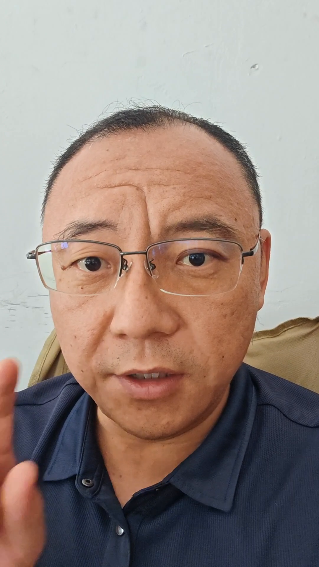 快火助手下载：网上购买汽车配件风险高，专业人士为何不建议车主这样做？