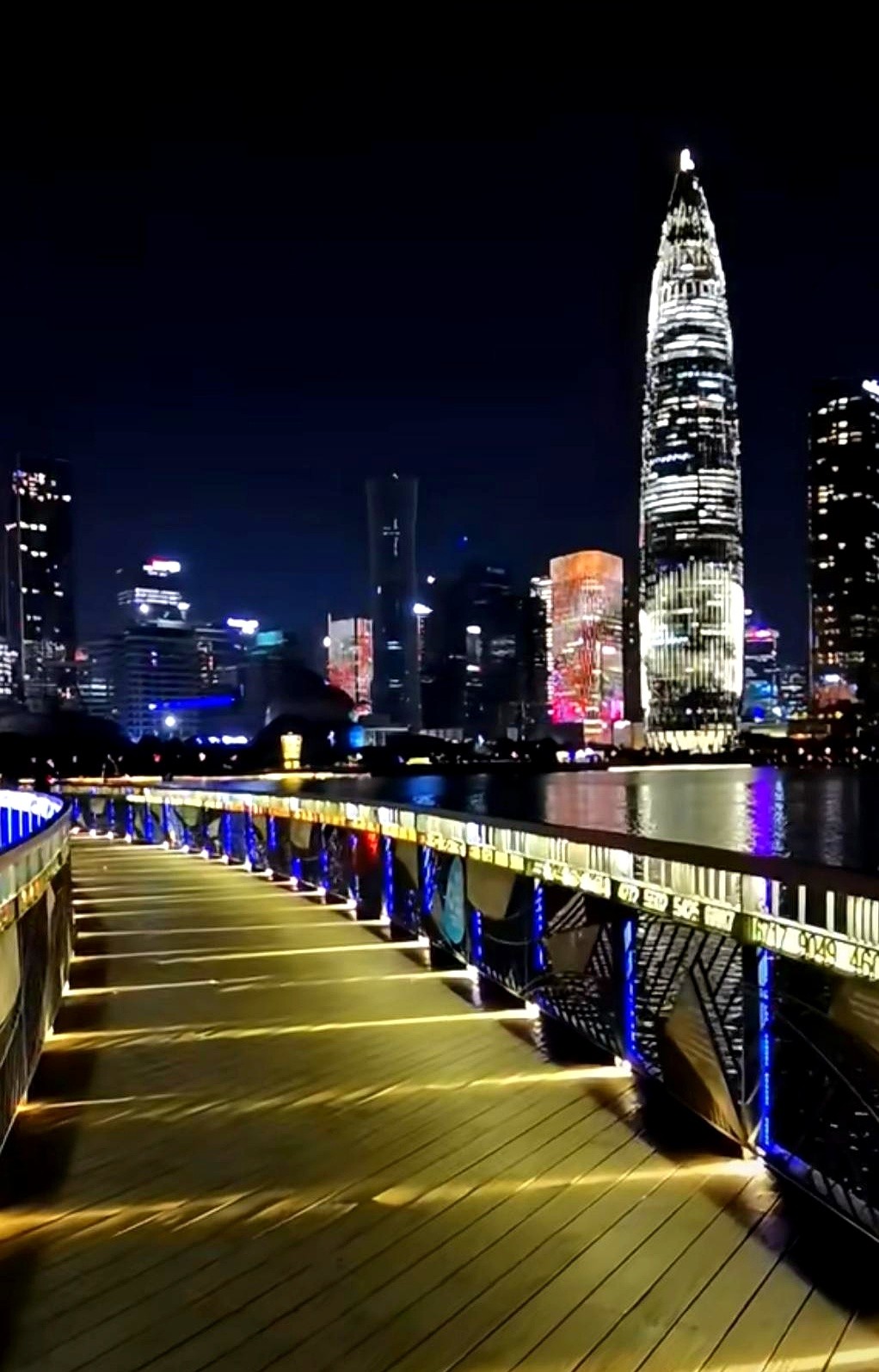 多多出评软件：深圳创业补贴政策，无学历户籍限制，助力普通人实现梦想！