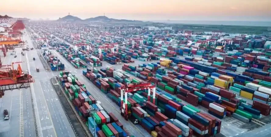 云赞助手：中国外贸2024年达44万亿，顺差7.1万亿，贸易格局与未来展望